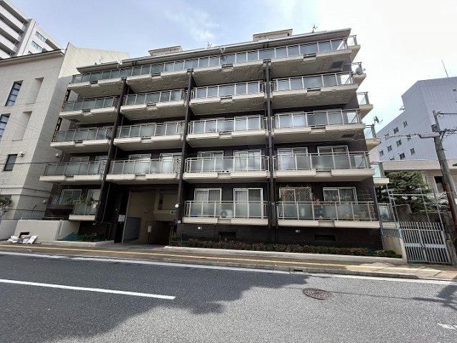 2LDK apartment in Naka Ward, Hiroshima - Photo 1