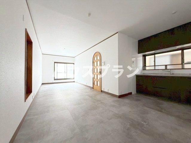 3LDK house in Neyagawa, Osaka - Photo 1