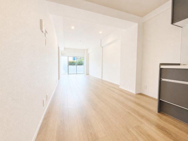 2LDK apartment in Minami Ward, Sagamihara, Kanagawa - Photo 1