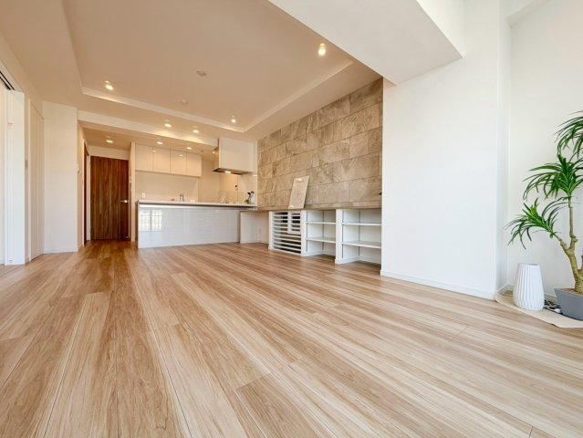 3LDK apartment in Shinagawa Ward, Tokyo - Photo 1