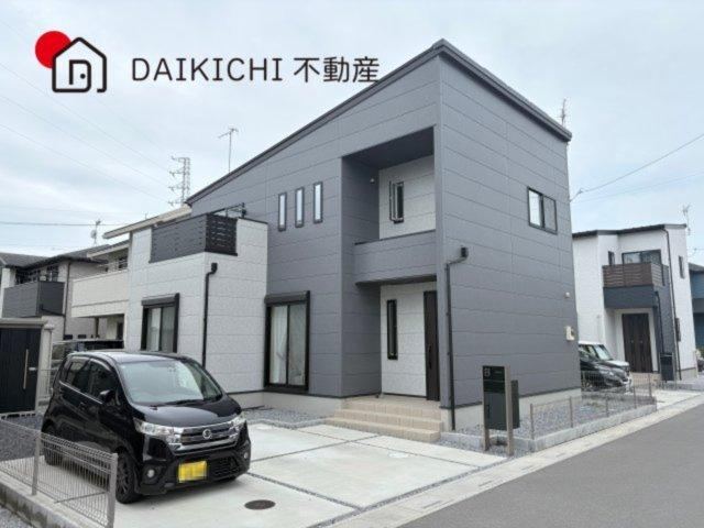 4LDK house in Gyoda, Saitama - Photo 1