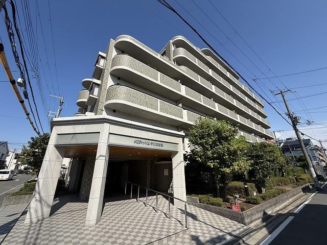 3LDK apartment in Moriguchi, Osaka - Photo 1