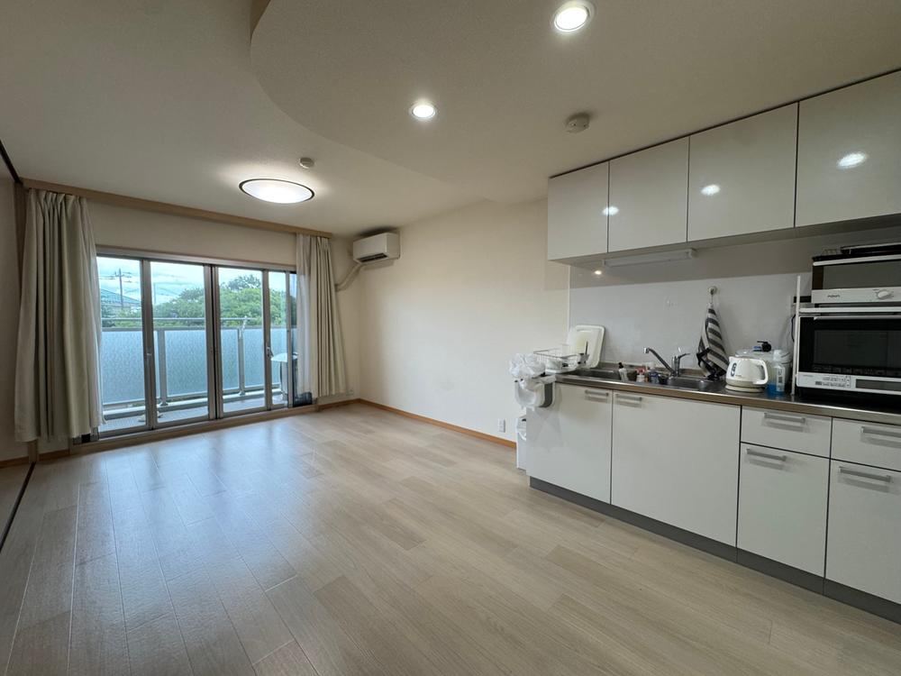 2LDK apartment in Akashi, Hyogo - Photo 1