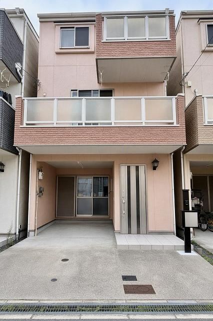 4LDK house in Yodogawa Ward, Osaka - Photo 1