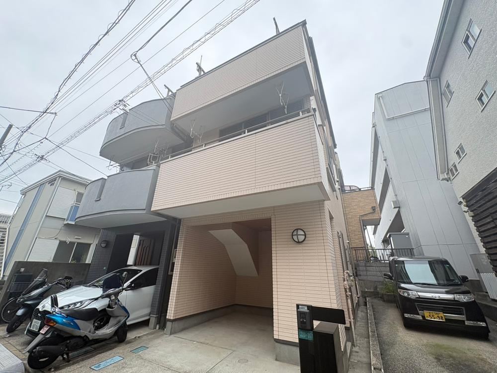 3LDK house in Edogawa Ward, Tokyo - Photo 1
