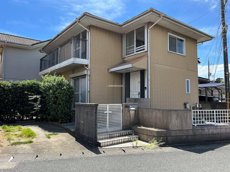 4LDK house in Shimonoseki, Yamaguchi - Photo 1