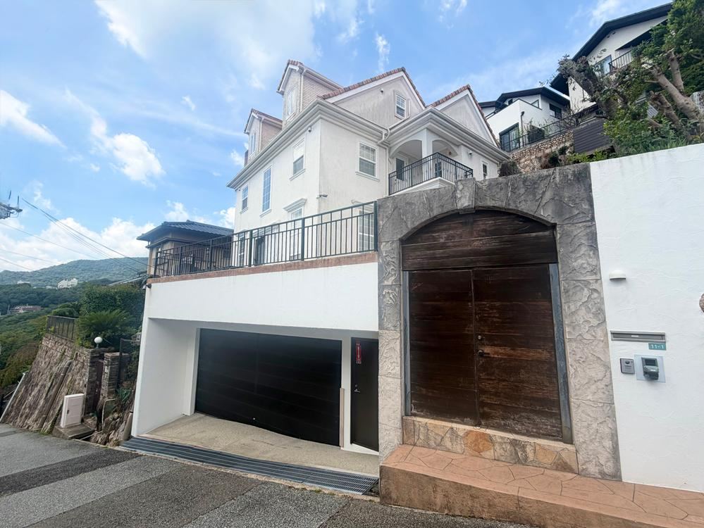 4LDK+S house in Nishinomiya, Hyogo - Photo 1