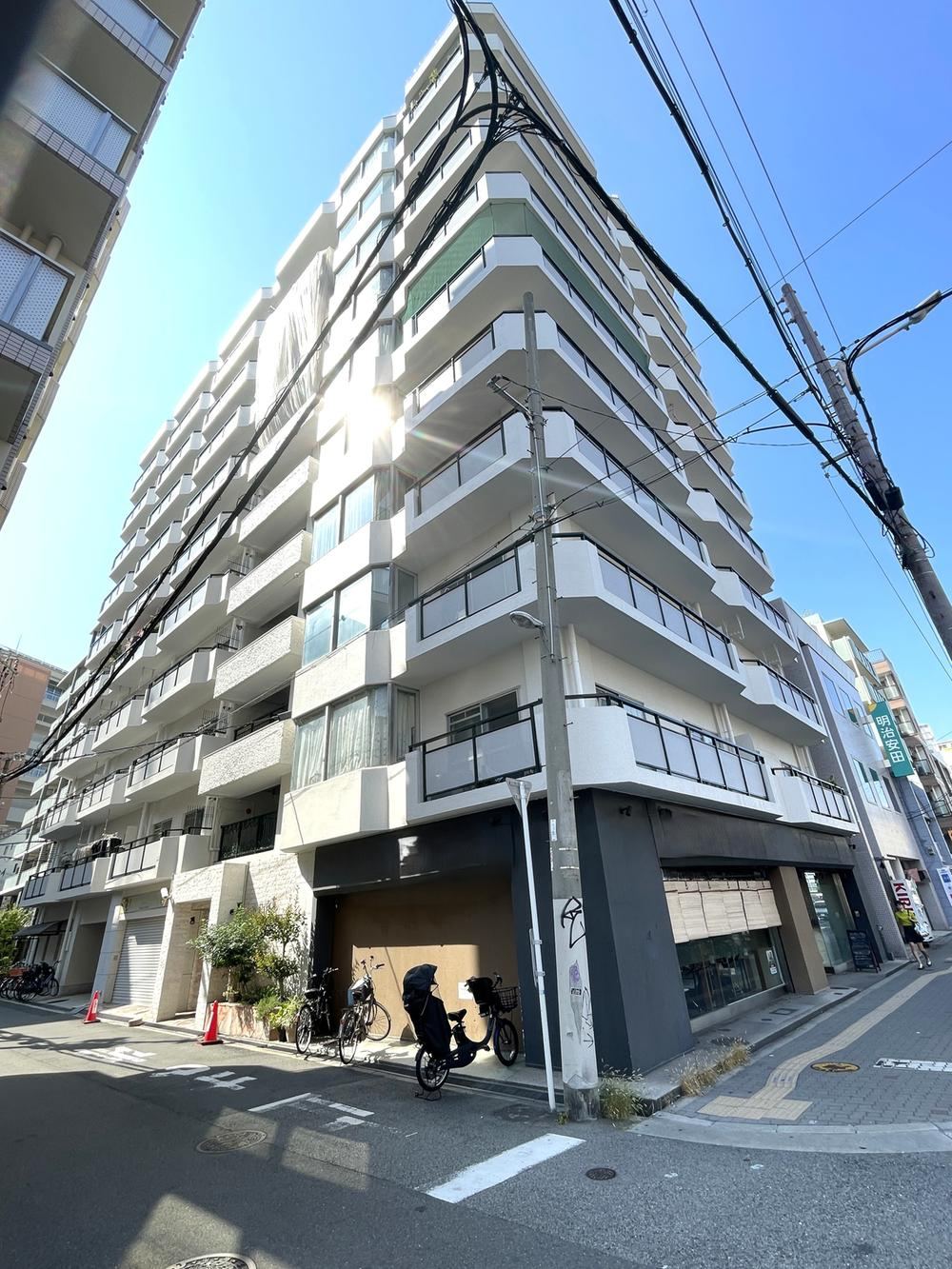 3LDK apartment in Higashinari Ward, Osaka - Photo 1
