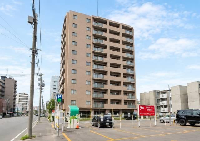 3LDK apartment in Chuo Ward, Sapporo, Hokkaido - Photo 1