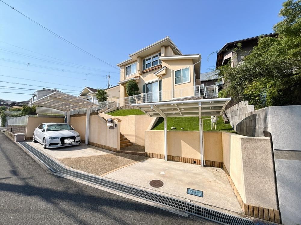 4LDK house in Shijonawate, Osaka - Photo 1