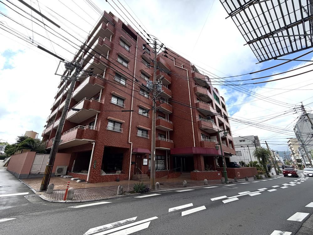 3LDK apartment in Chikushino, Fukuoka - Photo 1