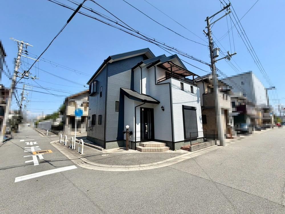 3LDK house in Sakai Ward, Sakai, Osaka - Photo 1