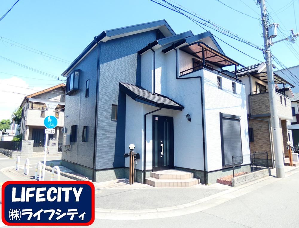 3LDK house in Sakai Ward, Sakai, Osaka - Photo 1