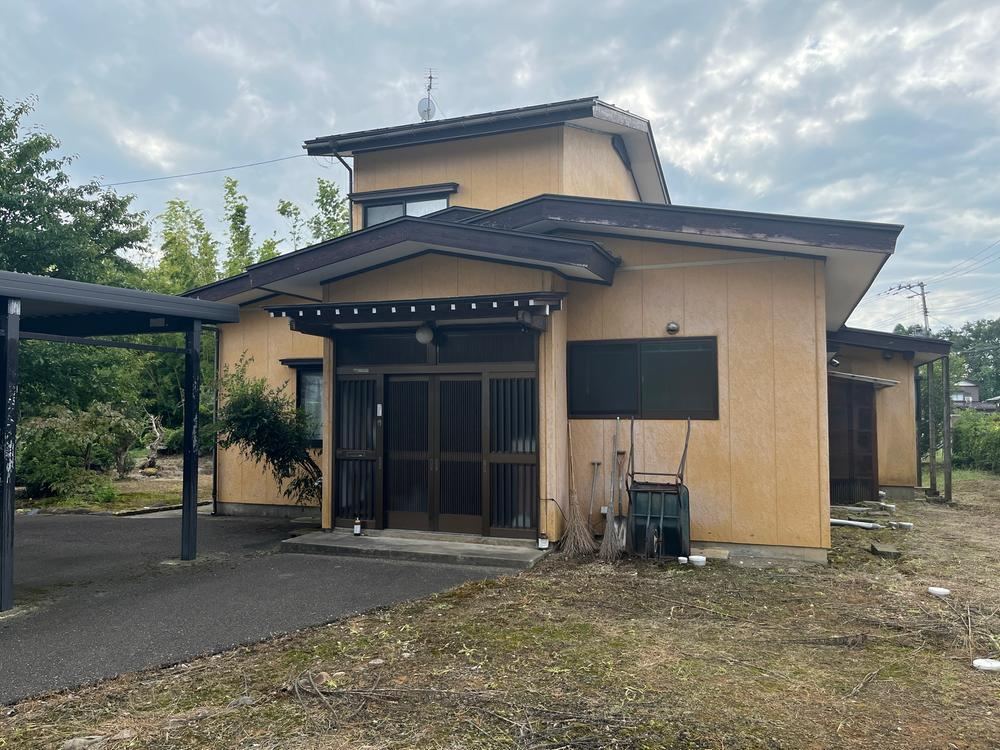 5DK+S house in Joetsu, Niigata - Photo 1