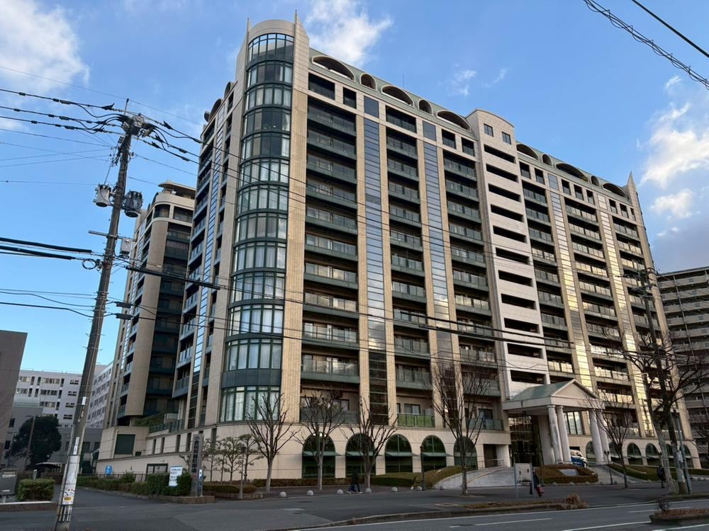 3LDK apartment in Kokurakita Ward, Kitakyushu, Fukuoka - Photo 1