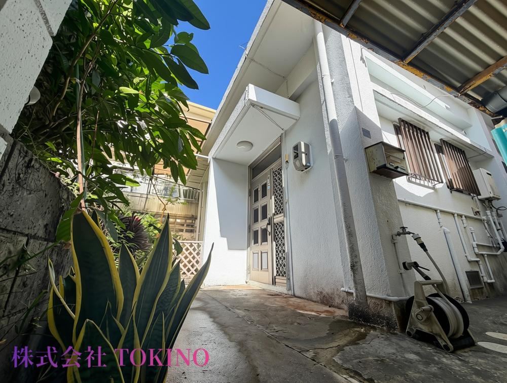 3LDK house in Ginowan, Okinawa - Photo 1