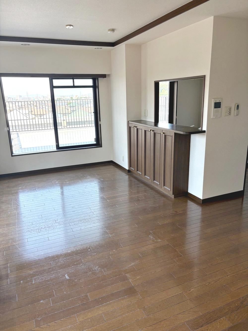 3LDK apartment in Nishi Ward, Sakai, Osaka - Photo 1
