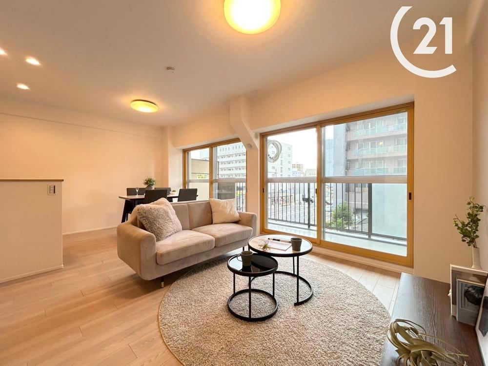 2LDK apartment in Nishiyodogawa Ward, Osaka - Photo 1