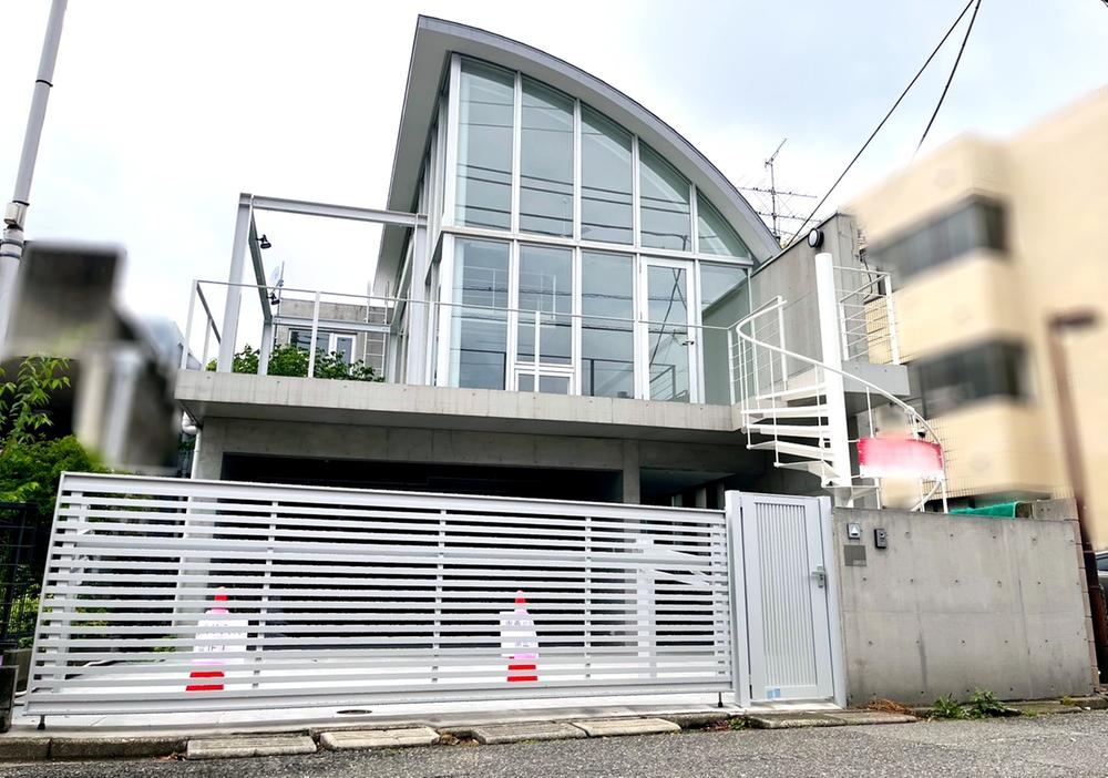 4LDK+S house in Setagaya Ward, Tokyo - Photo 1