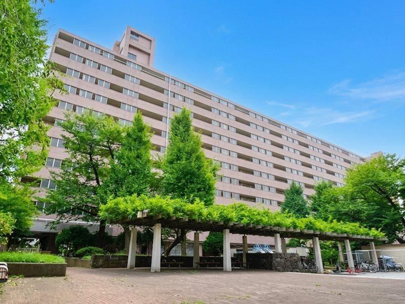 2LDK apartment in Koto Ward, Tokyo - Photo 1