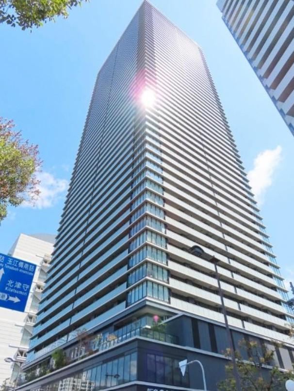 2LDK apartment in Kita Ward, Osaka - Photo 1