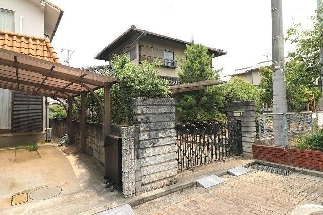 4LDK house in Minami Ward, Okayama - Photo 1