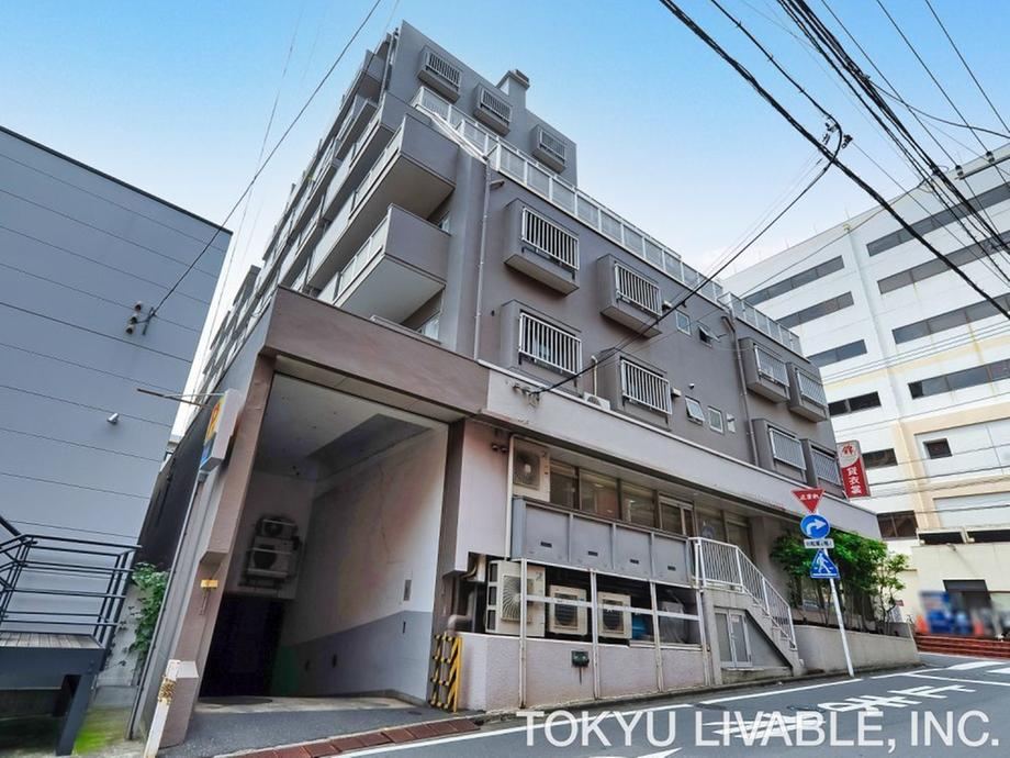 2LDK+S apartment in Fujisawa, Kanagawa - Photo 1
