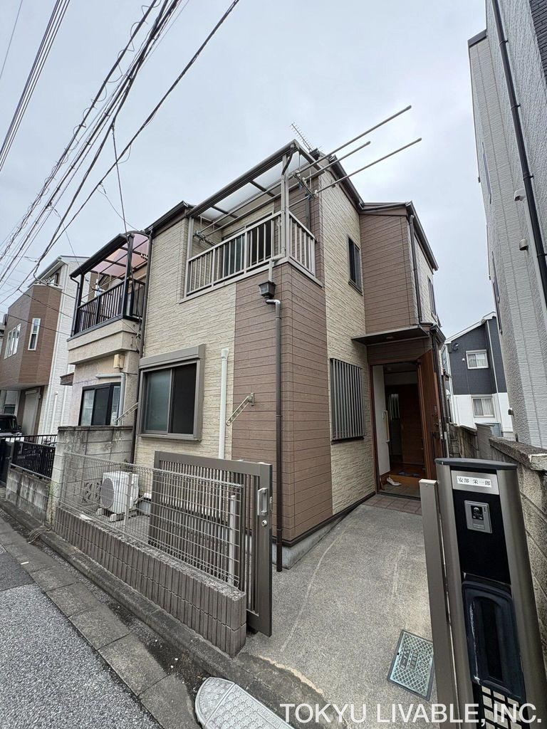 1DK house in Adachi Ward, Tokyo - Photo 1