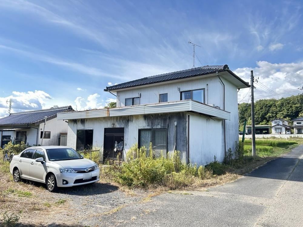 4LDK house in Tsuyama, Okayama - Photo 1