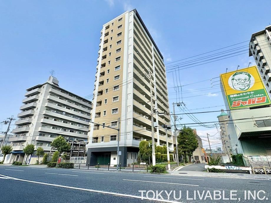 4LDK apartment in Yodogawa Ward, Osaka - Photo 1