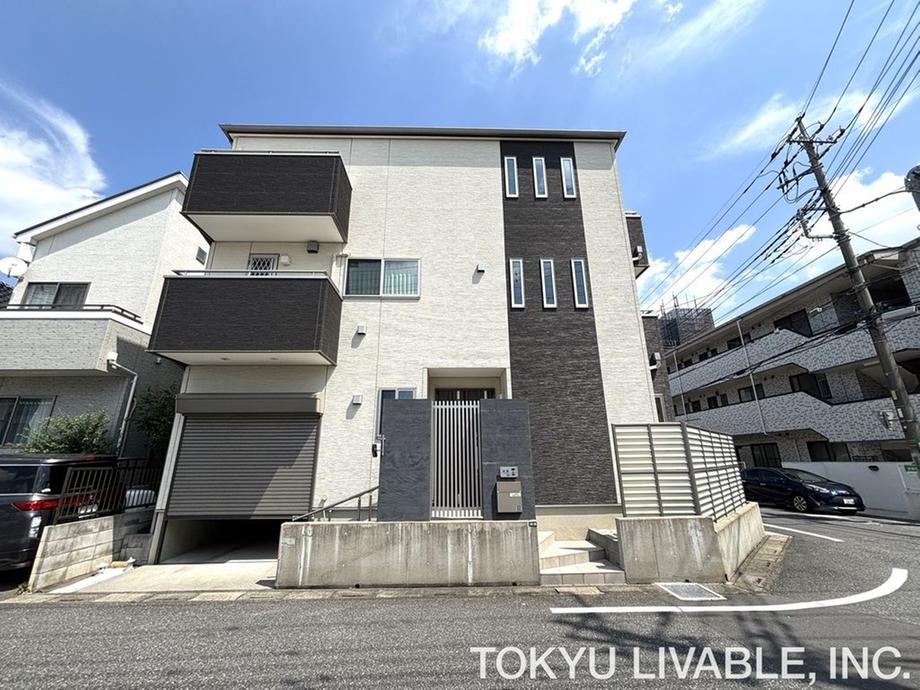 4LDK+S house in Kawaguchi, Saitama - Photo 1