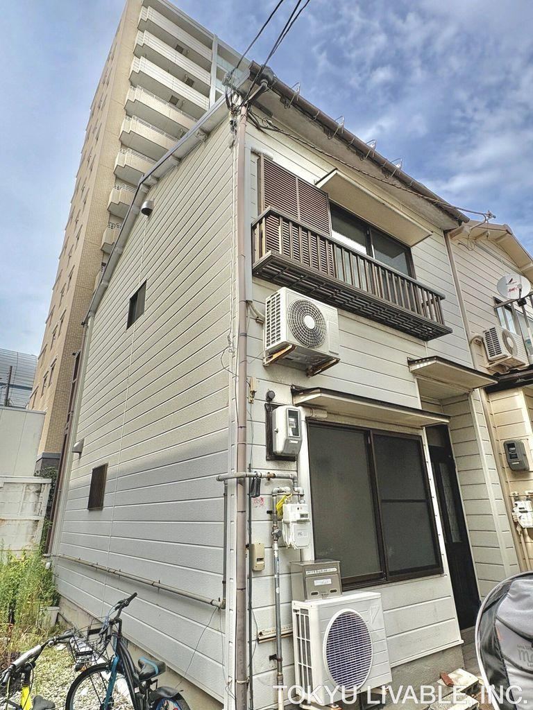 3DK house in Higashinada Ward, Kobe, Hyogo - Photo 1