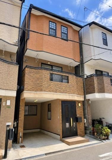 4LDK house in Ino Ward, Osaka - Photo 1