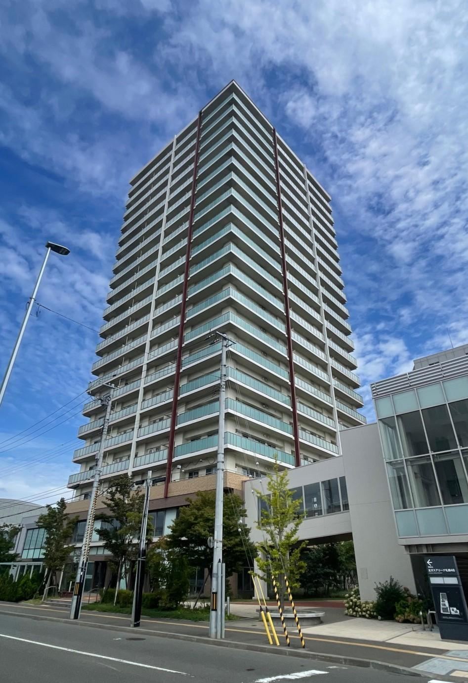 2LDK apartment in Chuo Ward, Sapporo, Hokkaido - Photo 1