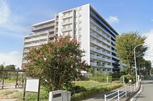 2LDK+S apartment in Hodogaya Ward, Yokohama, Kanagawa - Photo 1