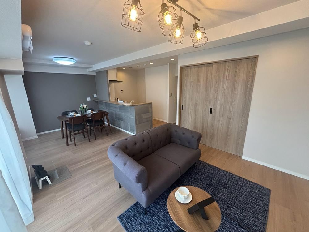 3LDK apartment in Sakai Ward, Sakai, Osaka - Photo 1