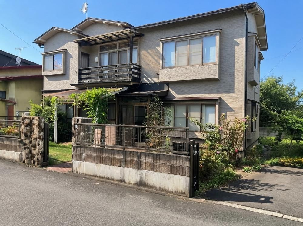 331 m² land in Hirosaki, Aomori - Photo 1