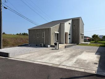 3LDK+S house in Hyuga