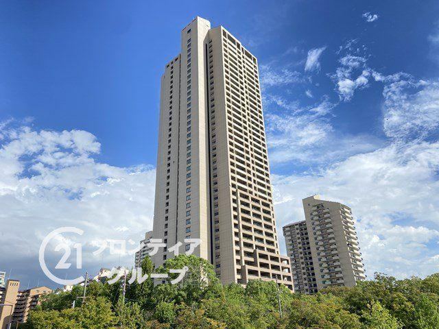 2LDK apartment in Miyakojima Ward, Osaka - Photo 1