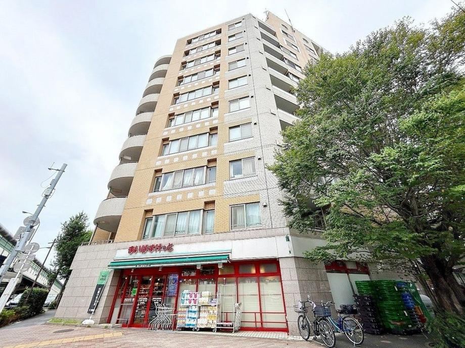 2LDK apartment in Nakano Ward, Tokyo - Photo 1