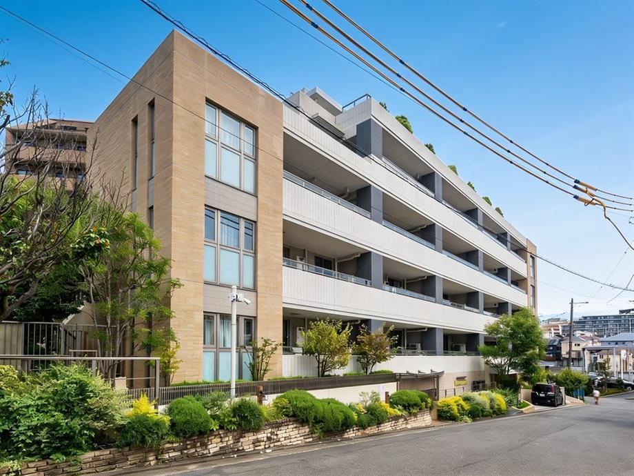 4LDK apartment in Miyamae Ward, Kawasaki, Kanagawa - Photo 1