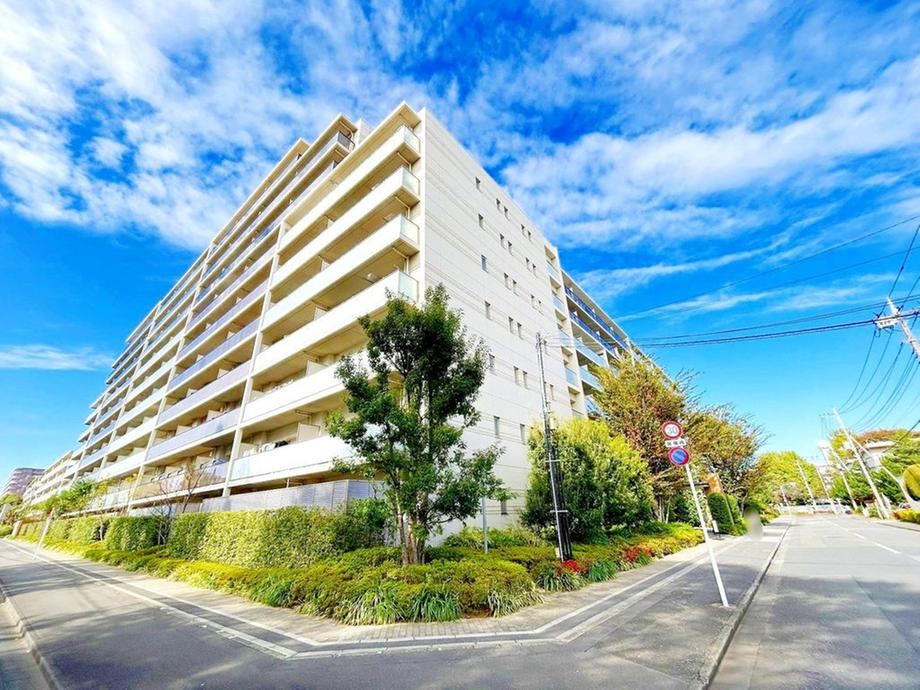 4LDK apartment in Higashimurayama, Tokyo - Photo 1