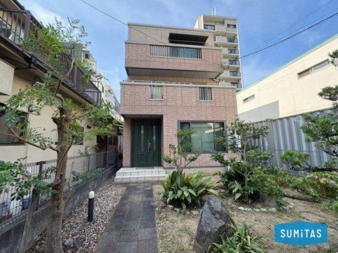 7LDK+S house in Matsuyama, Ehime - Photo 1