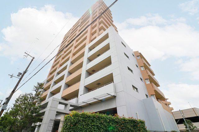 3LDK apartment in Yodogawa Ward, Osaka - Photo 1