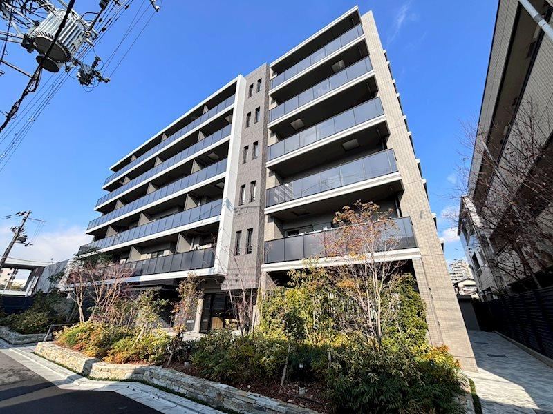 1LDK+S apartment in Suita, Osaka - Photo 1