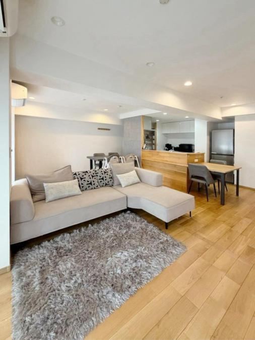 2LDK apartment in Miyakojima Ward, Osaka - Photo 1