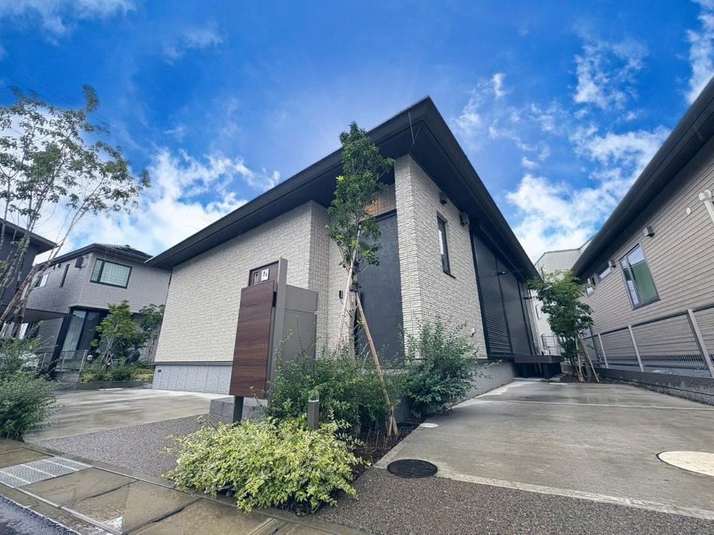 2LDK house in Nagareyama, Chiba - Photo 1