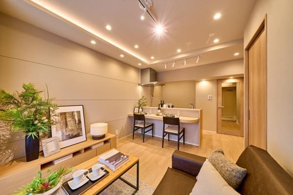 1LDK+S apartment in Minato Ward, Tokyo - Photo 1