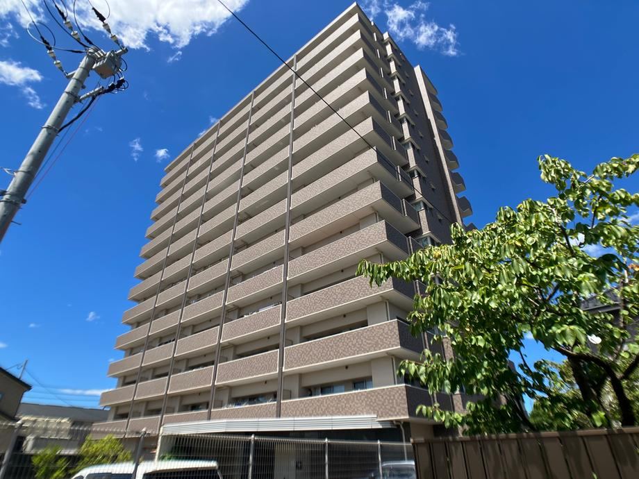 2LDK apartment in Matsue, Shimane - Photo 1