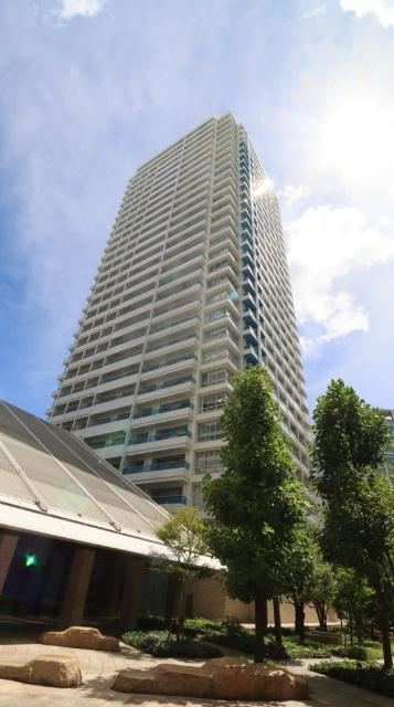 3LDK apartment in Nishi Ward, Yokohama, Kanagawa - Photo 1
